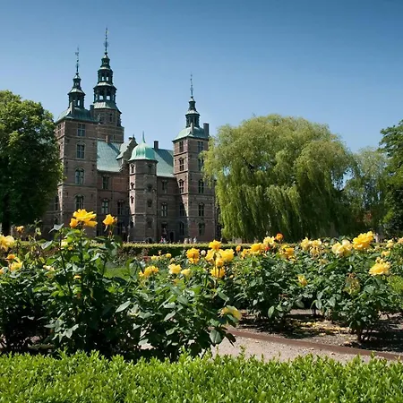 The Kings Garden Grand Apartment *